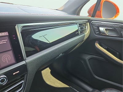 2023 Porsche Macan T