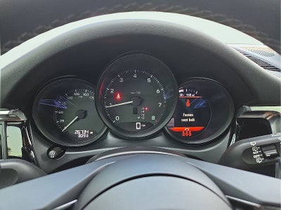 2023 Porsche Macan T